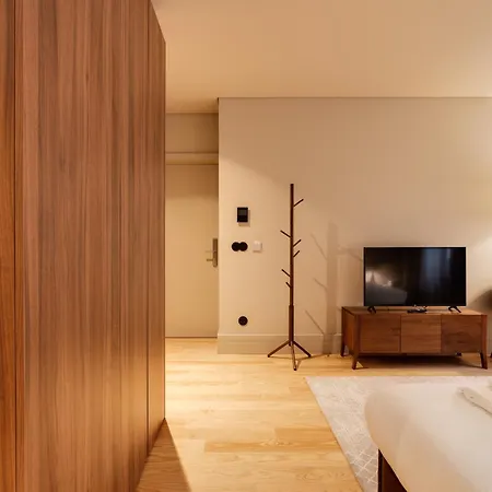 Avus M Suites And Apartments By Da'Home Porto Exterior photo